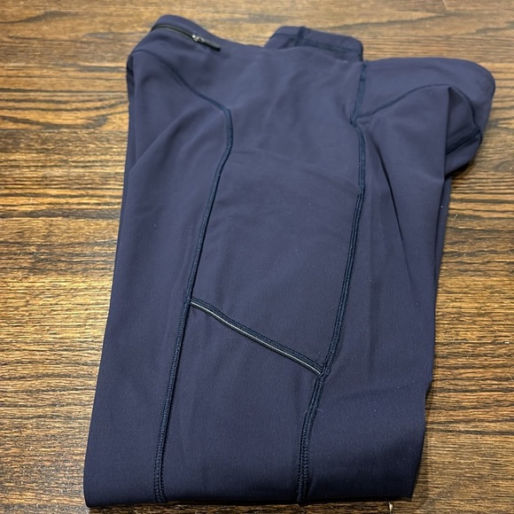 Lululemon leggings in blue size 6 - Picture 7 of 7